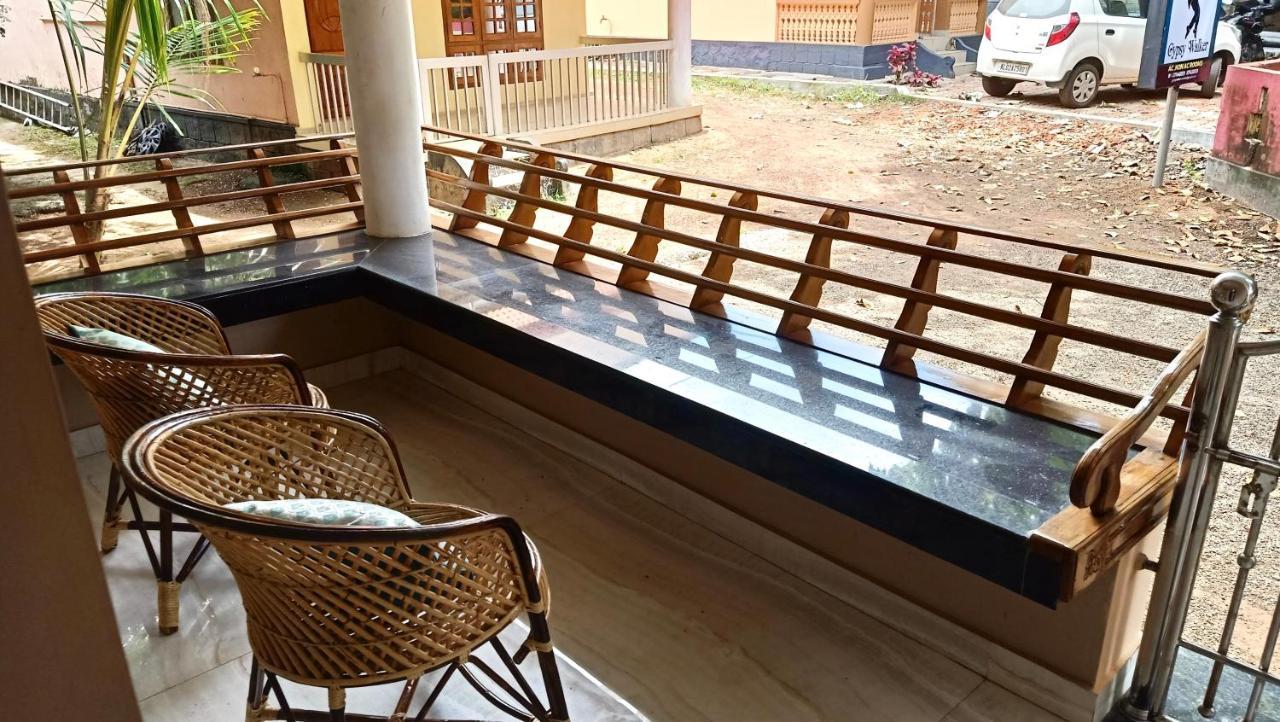 Gypsy Walker Hotel Varkala Buitenkant foto